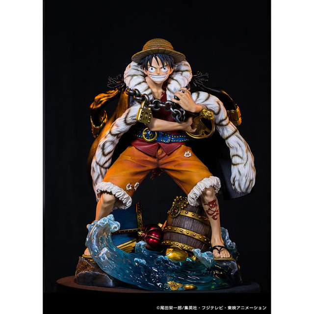 One Piece Dvdジャケットのルフィが約50cmのビッグなフィギュアに Happy コミック