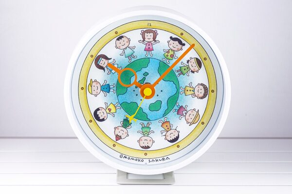 さくらももこが描いた 地球の子供たち が2wayクロックに 先着でトートも Happy コミック